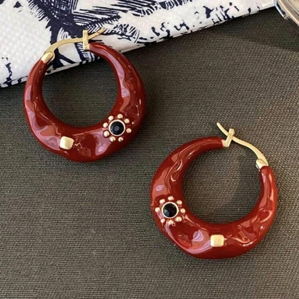 Boho-chic red enamel drip earrings; nwot